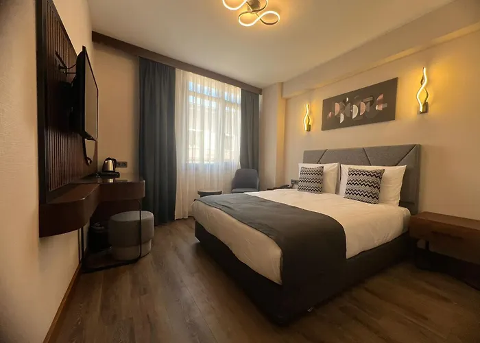 Hotel Bristol